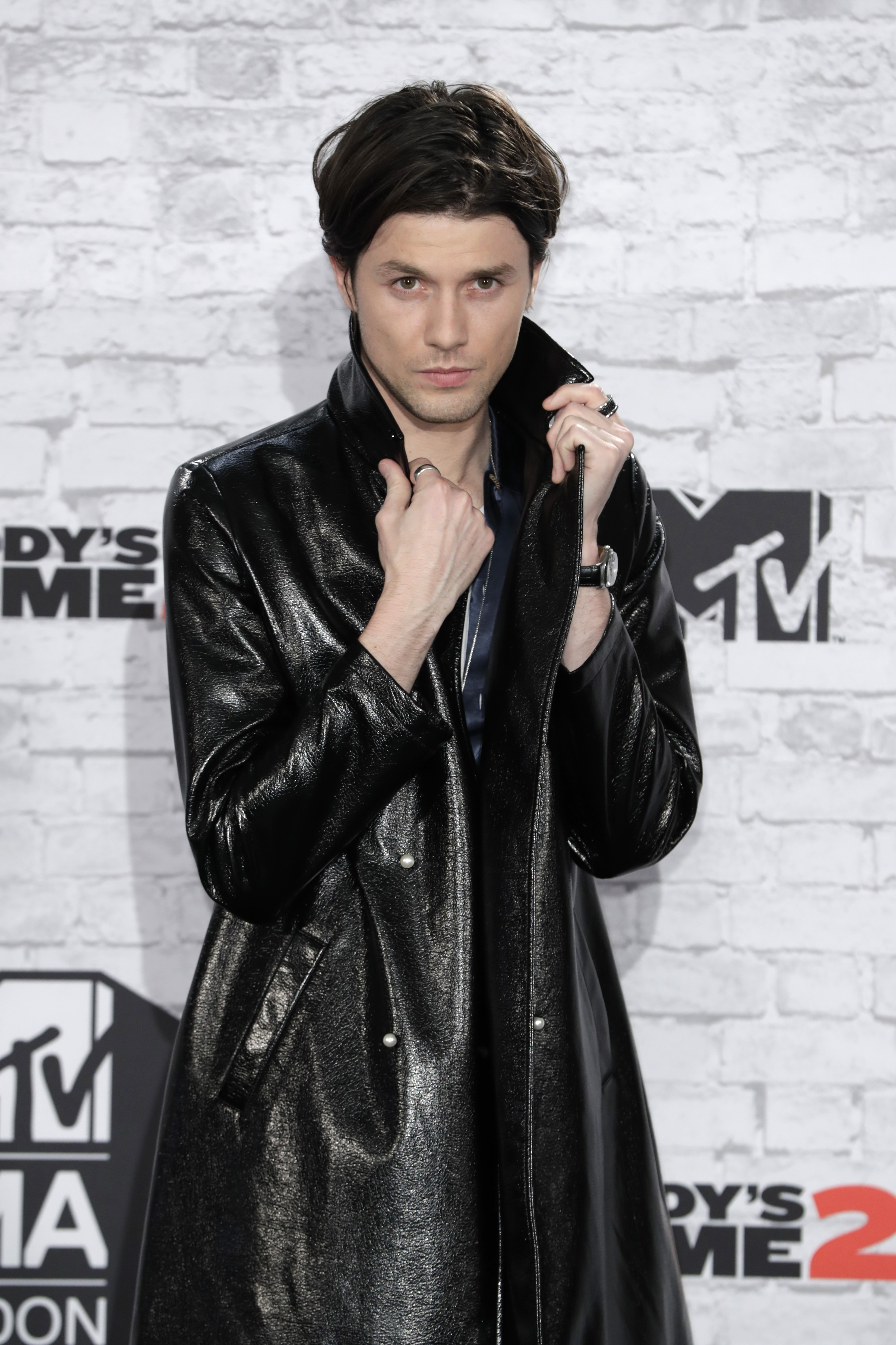 PHOTOS James Bay Looks VERY Different Now... Radio X